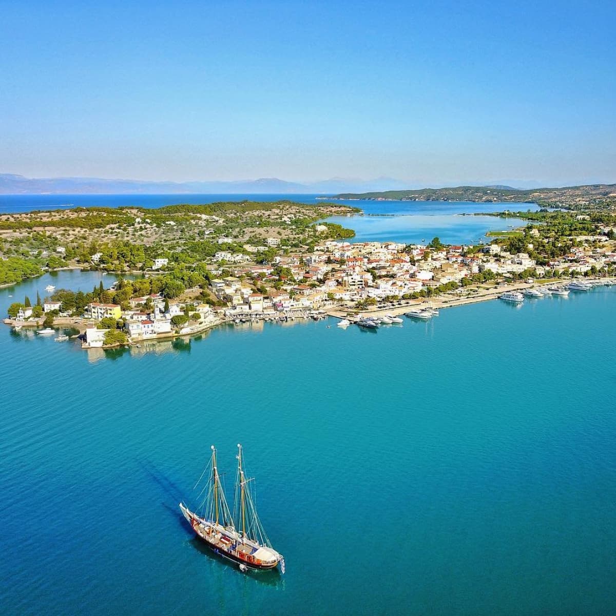 Πωλείται Παραθαλάσσιο Οικόπεδο 7.000 τ.μ. στη Χηνίτσα - Φωτογραφία 6
