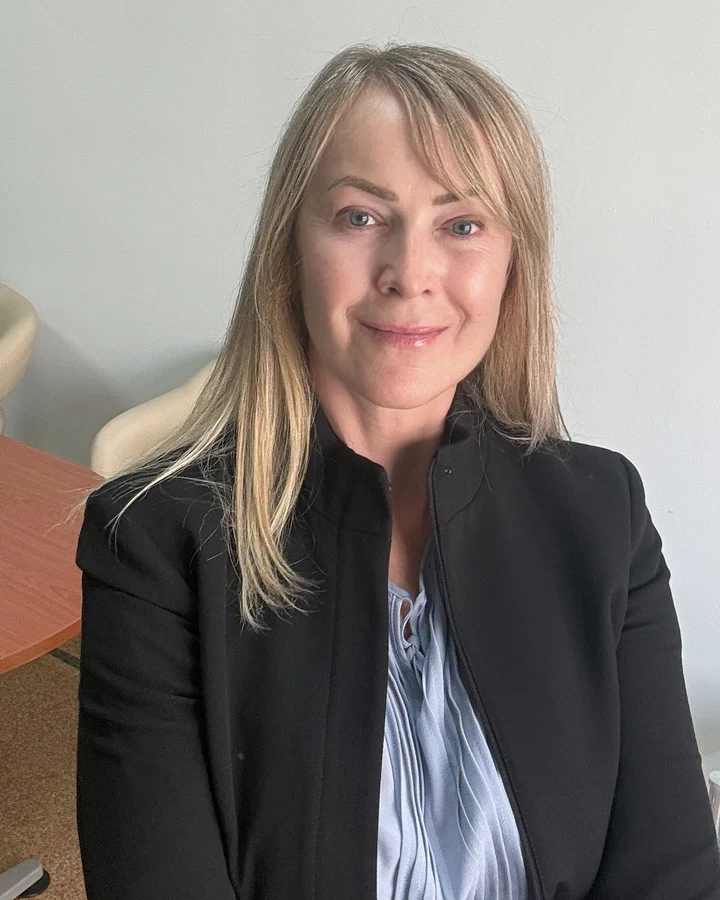 Η Iryna Rondyak, ιδρύτρια της Greca House, στο γραφείο της Πανεπιστημίου 44